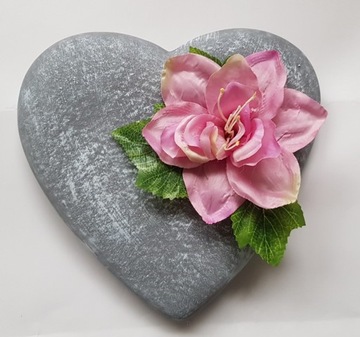 Сухая губка Victoria для цветов и украшений.