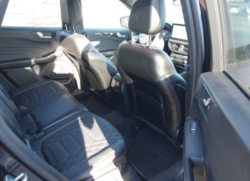 Ford Kuga III 2023 Ford Kuga 2023, 2.0L, 4x4, ST-LINE ELITE, od ubezpieczalni 2.0 Benzyna, zdjęcie 11