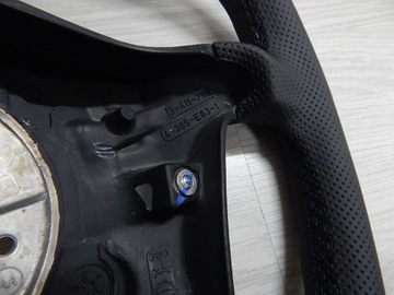 BMW X3 E83 - VOLANT NOVÁ KŮŽE LEMOVAT