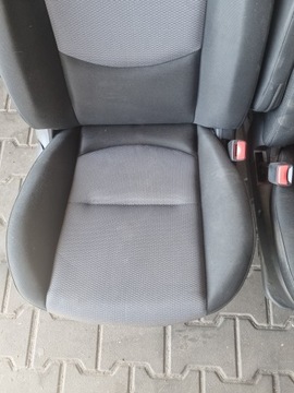 MAZDA 5 МЕСТ СИДЕНИЙ 7 ЧЕЛОВЕК