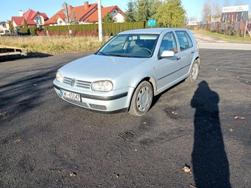 Volkswagen Golf IV Hatchback 1.9 TDI 90KM 2000 Volkswagen Golf 1.9TDI 90 km 00r, zdjęcie 1