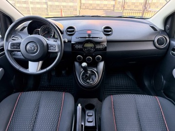 Mazda 2 II Hatchback 5d Facelifting 1.5 MZR 102KM 2013 Mazda 2 Wersja SPORT 1.5 102KONIE 1WŁAŚCICIEL TYLKO 137tyś 2013 Lift 5DRZWI, zdjęcie 7