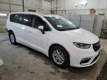 Chrysler Pacifica II 2023 Chrysler Pacifica Touring L 2023 3.6l 3.6 Benzyna 287KM, zdjęcie 4