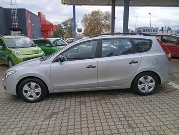 Hyundai i30 I CW Facelifting 1.4 DOHC 109KM 2010 Hyundai i30 1.4i 16v PROSTA benzyna KLIMATYZACJA stan IDEALNY BEZ rdzy 1.4, zdjęcie 7