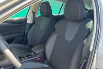 Skoda Octavia IV Liftback 1.5 TSI EVO 150KM 2026 Skoda Octavia Podgrzewane fotele Kamera i czujniki parkowania Duzy Rabat, zdjęcie 10