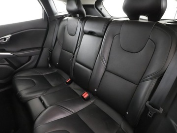 Volvo V40 II Hatchback Facelifting 2.0 D2 120KM 2018 Volvo V40 GRATIS! Pakiet Serwisowy o wartości 600, zdjęcie 16