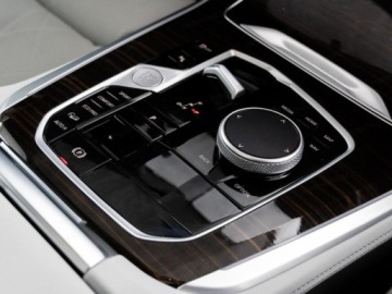 BMW X5 G05 SUV Facelifting 3.0 30d 298KM 2026 BMW X5 xDrive30d Sport Suv 2.0 (298KM) 2026, zdjęcie 11