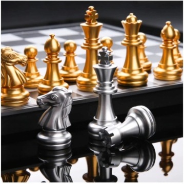 ЭКСКЛЮЗИВНЫЕ МАГНИТНЫЕ ШАХМАТЫ. ЗОЛОТО СЕРЕБРО