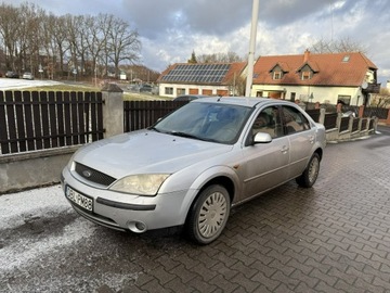 Ford Mondeo III Sedan 1.8 16V 125KM 2001