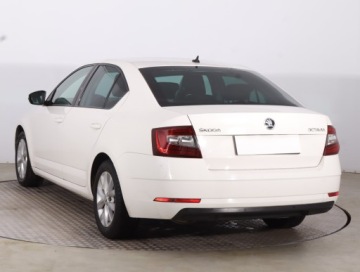 Skoda Octavia III Liftback Facelifting 2.0 TDI 150KM 2019 Skoda Octavia 2.0 TDI, Salon Polska, DSG, Navi, zdjęcie 3