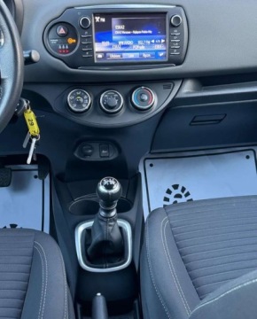 Toyota Yaris III Hatchback 5d Facelifting 2017 1.5 Dual VVT-iE 111KM 2017 Toyota Yaris CITY, salon Polska, Kamera, czujniki park. przod i tyl 1.5, zdjęcie 5