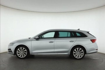 Skoda Octavia IV Liftback 1.5 TSI EVO 150KM 2021 Skoda Octavia 1.5 TSI, Salon Polska, zdjęcie 2