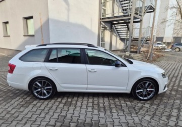 Skoda Octavia III RS Kombi 2.0 TDI 184KM 2014 Skoda Octavia 2.0 TDI RS 184km Canton skora bez rdzy NAVI 2.0 Diesel 184KM, zdjęcie 3