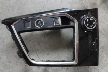 PEUGEOT 5008 II DEKOR TUNELU RAMKA BIEGÓW