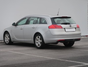 Opel Insignia I Sports Tourer 1.8 Twinport ECOTEC 140KM 2010 Opel Insignia 1.8, GAZ, Klima, Klimatronic, zdjęcie 3