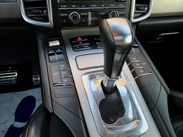 Porsche Cayenne I 3.0D Tiptronic S 240KM 2010 PORSCHE CAYENNE V6 3.0l diesel 239KM*Serwis, doinwestowany * Dokumentacja, zdjęcie 17