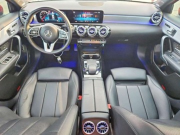 Mercedes Klasa A W177/V177 2019 Mercedes-Benz Klasa A 220 2019 2.0 Benzyna 188KM, zdjęcie 8