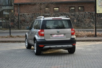 Skoda Yeti Minivan 1.4 TSI 122KM 2012 Škoda Yeti Skoda Yeti 1.4TSi 122KM Manual 2012r., zdjęcie 19