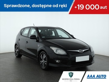 Hyundai i30 I Hatchback Facelifting 1.4 DOHC 109KM 2011 Hyundai i30 1.4 CVVT, GAZ, Klima,ALU
