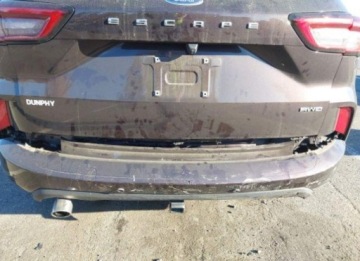 Ford Kuga III 2023 Ford Kuga 2023, 2.0L, 4x4, ST-LINE ELITE, od ubezpieczalni 2.0 Benzyna, zdjęcie 9