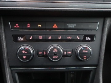 Seat Leon III ST 2.0 TDI CR 184KM 2016 Seat Leon 2.0 TDI, 181 KM, Skóra, Klima, zdjęcie 12