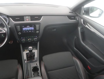 Skoda Octavia III RS 2.0 TSI 220KM 2014 Skoda Octavia RS 2.0 TSI, Skóra, Xenon, Bi-Xenon, zdjęcie 7
