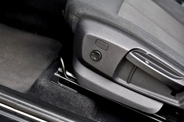 BMW Seria 2 F22-F23-F45-F46 Active Tourer Facelifting 218d 150KM 2020 BMW 218 . 2.0 150KM Gran Tourer Climatronic Led, zdjęcie 13