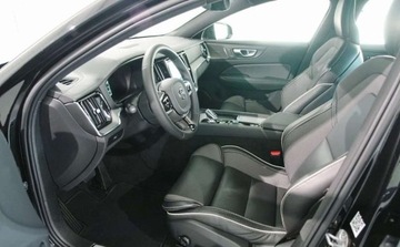 Volvo S60 III Sedan Facelifting 2.0 B5 250KM 2023 Volvo S60 Volvo S60 B5 B AWD Ultimate Dark 2.0 Benzyna 250KM, zdjęcie 11