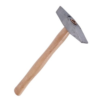 Młotek inżynieryjny z ergonomiczną drewnianą rączką Wytrzymały, kuty WH