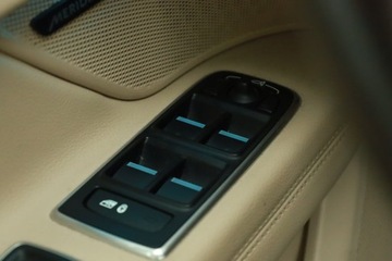 Jaguar XF II Sedan 2.0 i4D 180KM 2018 Jaguar XF 20d AWD, 177 KM, Automat, Navi, Xenon, zdjęcie 16