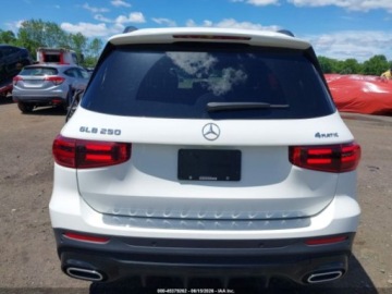 Mercedes GLB 2024 Mercedes-Benz GLB 2024 MERCEDES-BENZ GLB 250 4MATIC 2.0 Benzyna 221KM, zdjęcie 13