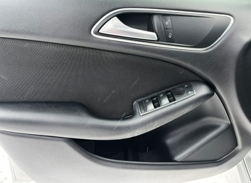 Mercedes Klasa B W246 Sports Tourer 180 CDI BlueEFFICIENCY 109KM 2012 Mercedes B 246 Klimatronik /Podgrzewane fotele /, zdjęcie 28