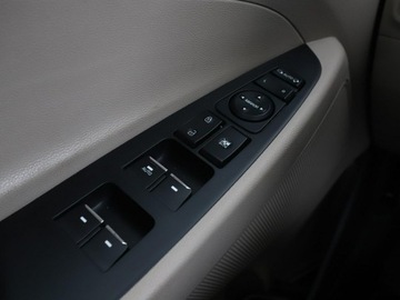Hyundai Tucson III SUV 1.6 T-GDI 177KM 2018 Hyundai Tucson Premium automat 4x4 177KM skóra, zdjęcie 33