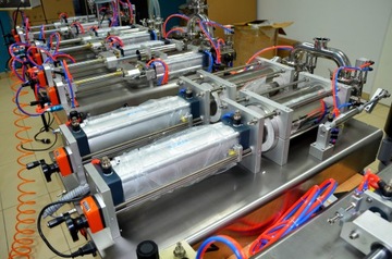 DOZOWNICA TŁOKOWA 50-500ML, 4 NALEWAKI, PÓŁAUTOMAT