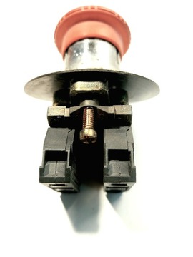 Telemecanique ZBE-102 Аварийный выключатель