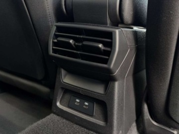 Audi A3 8Y Sportback 1.5 35 TFSI 150KM 2024 Audi A3 Sportback Reflektory LED Tempomat Sportowe fotele Ambiente plus Gw, zdjęcie 25