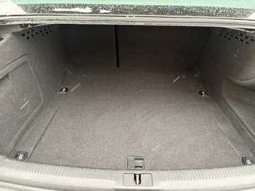 Audi A4 B8 Limousine Facelifting 1.8 TFSI 170KM 2013 Audi A4 Limousine 1.8 benzyna 170 KM manual Xenony, zdjęcie 28