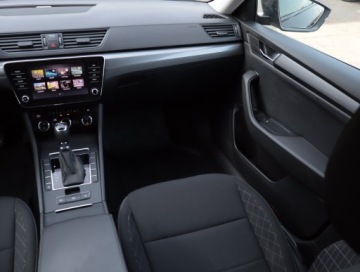 Skoda Superb III Kombi Facelifting 1.5 TSI 150KM 2020 Skoda Superb 1.5 TSI, Salon Polska, Automat, zdjęcie 7