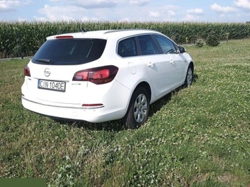 Opel Astra J Sports Tourer Facelifting 1.6 CDTI ecoFLEX 110KM 2015 Opel Astra 1.6 CDTI DPF ecoFLEX Sports Tourer S&amp;S Exklusiv 110KM 2015r, zdjęcie 7