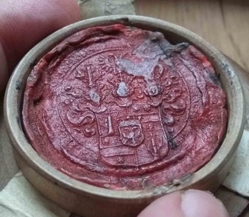 1761 г. Рукопись на пергаменте с печатью в коробке.