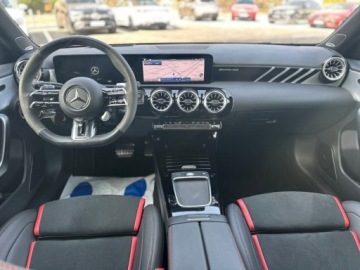 Mercedes Klasa A W177/V177 Hatchback AMG Facelifting 2.0 A35 306KM 2023 Mercedes-Benz Klasa A 35 AMG Night PakietPremium PlusPanoramaBurmester Sal, zdjęcie 12