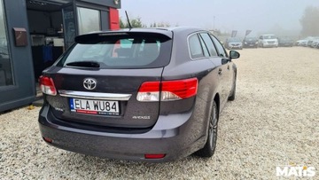 Toyota Avensis III Sedan Facelifting 2015 1.8 Valvematic 147KM 2015 Toyota Avensis 1.8BENZ manual Navi kamera climatronic 100 bezwypadek 1.8, zdjęcie 24