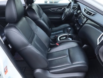 Nissan X-Trail III Terenowy 1.6 dCi 130KM 2016 Nissan X-Trail 1.6 dCi, Salon Polska, Serwis ASO, zdjęcie 8