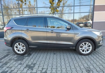 Ford Kuga II SUV Facelifting 1.5 EcoBoost 150KM 2018 Ford Kuga Ford Kuga II Kuga Titanium 1.5 Benzyna 150KM, zdjęcie 4