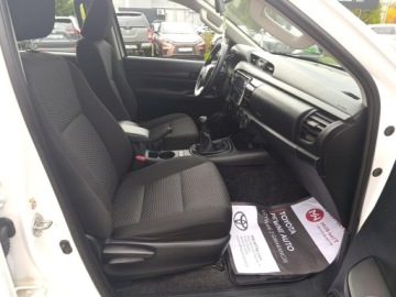 Toyota Hilux VIII Pojedyncza kabina 2.4 D-4D 150KM 2017 Toyota Hilux 2.4 D-4D Double Cab DLX 4x4 Toyota Hi, zdjęcie 21