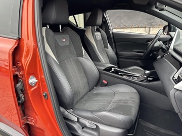 Toyota C-HR I Crossover Facelifting 2.0 Hybrid Dynamic Force 184KM 2021 Toyota C-HR 2.0 Hybrid GR Sport, zdjęcie 23