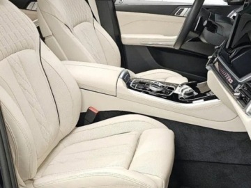 BMW X5 G05 SUV Facelifting 3.0 30d 298KM 2025 BMW X5 xDrive30d Sport Suv 3.0 (298KM) 2025, zdjęcie 4