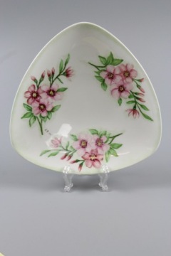=ARTexpert= Тарелка-чаша треугольная ALKA