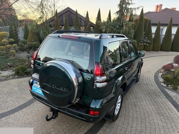 Toyota Land Cruiser IV 3.0 D-4D 163KM 2005 Toyota Land Cruiser 3.0 D Sol 163KM 2005r bezwypadkowy, zdjęcie 3