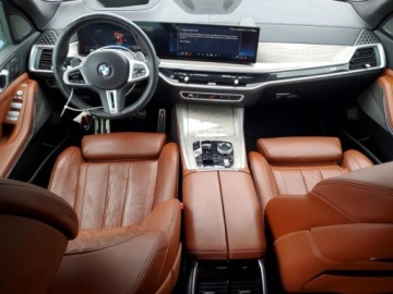 BMW X7 2025 BMW X7 2025 BMW X7 M60i , od ubezpieczalni 4.4 Benzyna 523KM, zdjęcie 8